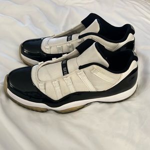 Nike Air Jordan 11 low concord 2014 in men’s 11.5 used no box no laces